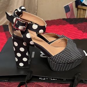 Torrid POLKA DOT CRISSCROSS PLATFORM HEEL (WW)